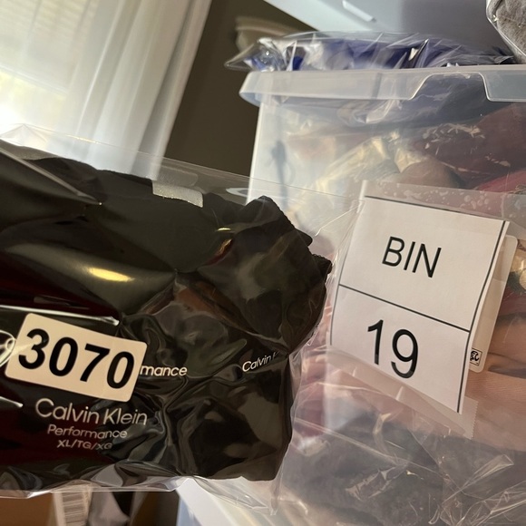 CK Cropped Tshirt - Picture 5 of 5